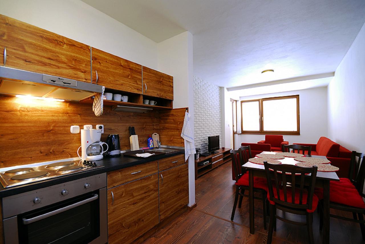 Ski & Sun Wellness Apartments Lipótszentmiklós Kültér fotó