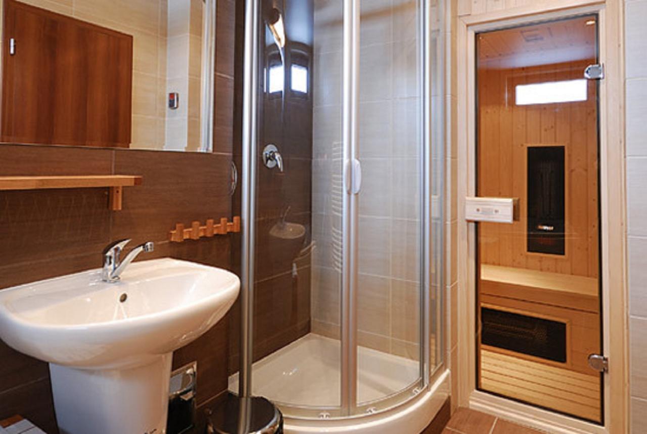 Ski & Sun Wellness Apartments Lipótszentmiklós Kültér fotó